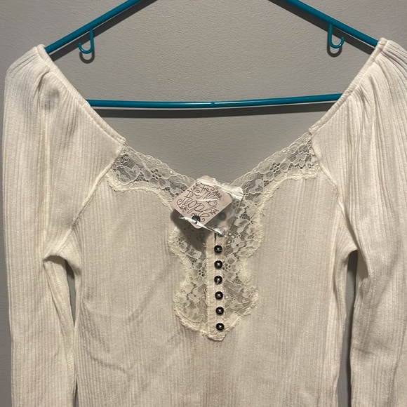 NWT Free People white lace low back long sleeve top - Picture 2 of 8